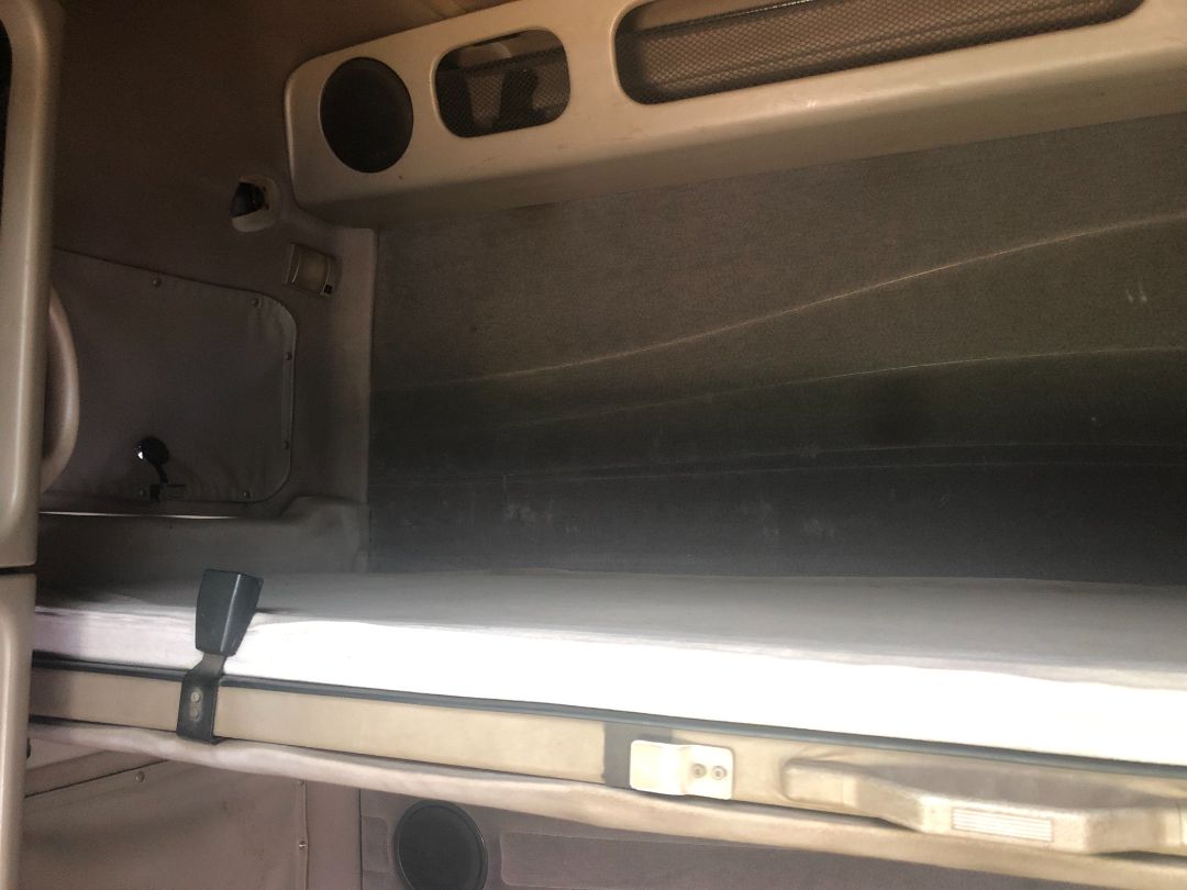 1999 VOLVO VNL64T770 - Image 18